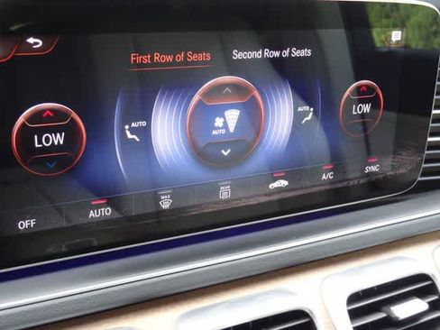Used 2022 Mercedes-Benz GLS 450 4MATIC image 43