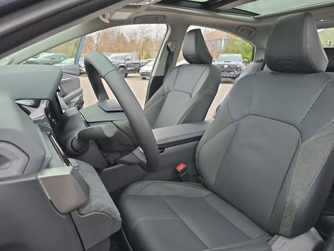 Used 2026 Toyota Camry XLE w/ Premium Plus Package image 17