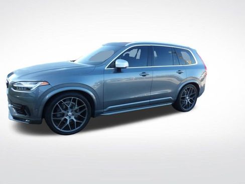 Used 2019 Volvo XC90 T6 R-Design w/ Protection Package Premier AWD/4WD image 8