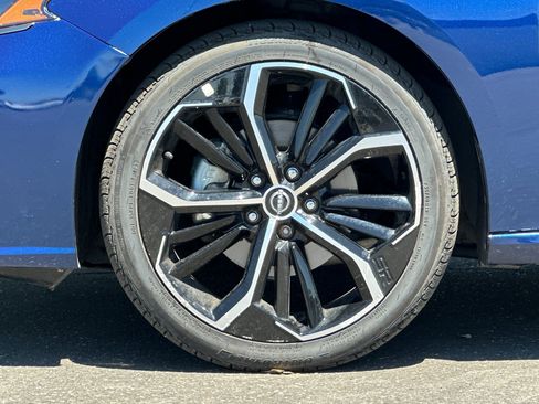 Certified 2024 Nissan Altima 2.5 SR FWD image 25