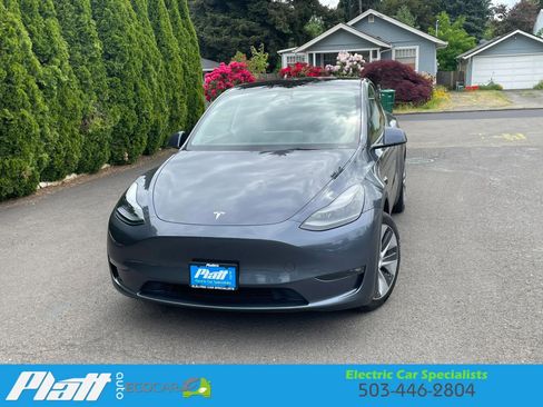 Used 2023 Tesla Model Y Long Range AWD/4WD image 1