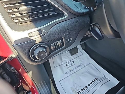 Used 2019 Jeep Cherokee Latitude Plus w/ Comfort/Convenience Group image 20