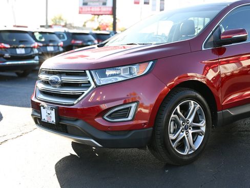 Used 2017 Ford Edge Titanium w/ Equipment Group 302A image 4