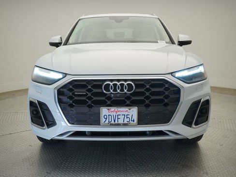 Used 2023 Audi Q5 2.0T Prestige w/ Prestige Package image 5