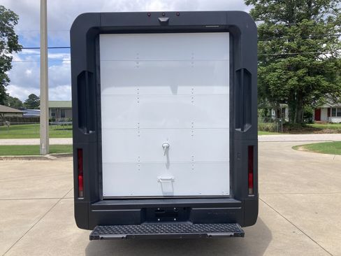 Used 2024 Chevrolet Brightdrop 600 w/ Battery Pack, Max Range AWD/4WD image 7