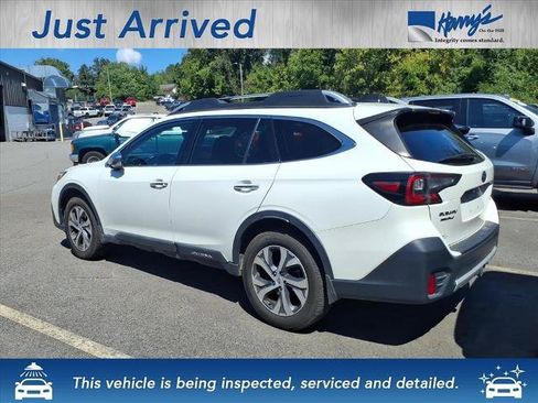 Used 2022 Subaru Outback Touring w/ Popular Package #2 AWD/4WD image 2