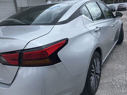 Used 2025 Nissan Altima 2.5 SV FWD image 8