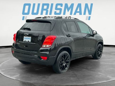 Used 2022 Chevrolet Trax LT w/ Midnight Edition image 6