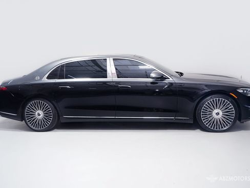 Used 2024 Mercedes-Benz Maybach S 580 4MATIC image 3