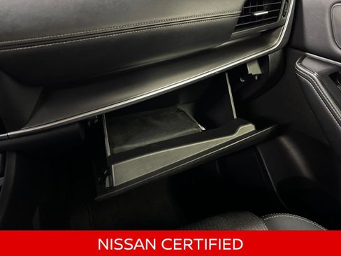 Certified 2025 Nissan Rogue SV AWD/4WD image 30