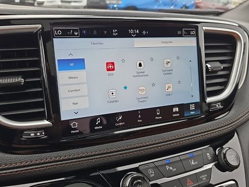 New 2026 Chrysler Pacifica Pinnacle image 35