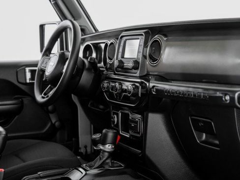Used 2020 Jeep Wrangler Unlimited Sport AWD/4WD image 21