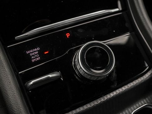 New 2025 Jeep Grand Cherokee Limited image 21