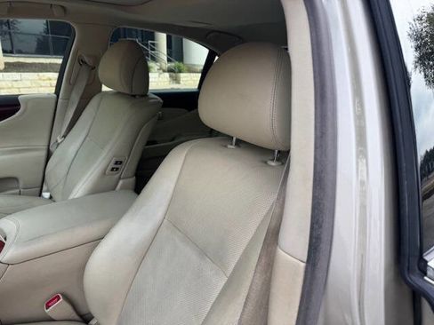 Used 2012 Lexus LS 460 image 40