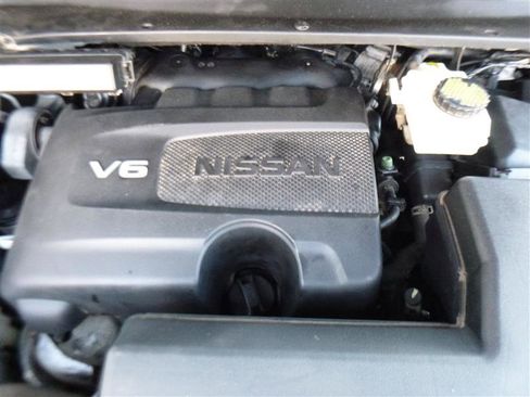 Used 2017 Nissan Pathfinder Platinum w/ Cargo Package image 28