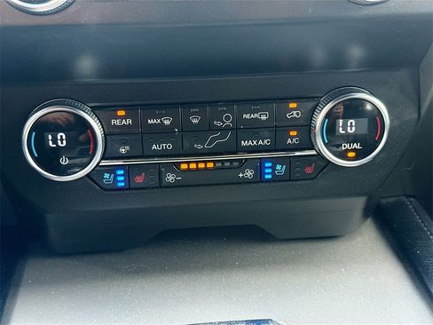 Used 2019 Ford Expedition XLT w/ Equipment Group 202A image 17