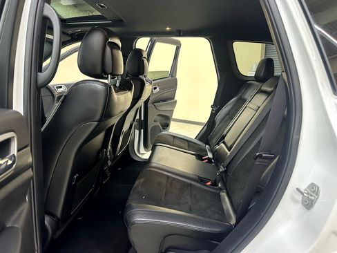 Used 2019 Jeep Grand Cherokee Altitude image 35