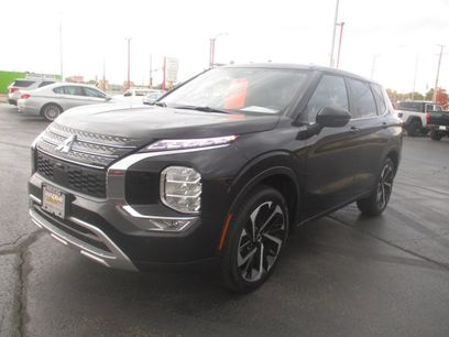 Used 2024 Mitsubishi Outlander SE