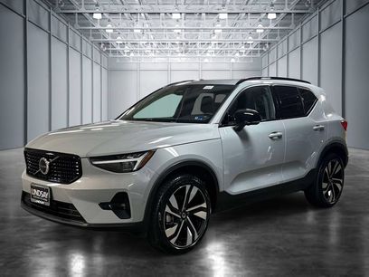 Used 2024 Volvo XC40 B5 Ultimate w/ Protection Package Premier