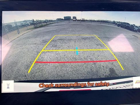 Used 2025 Toyota RAV4 XLE FWD image 26