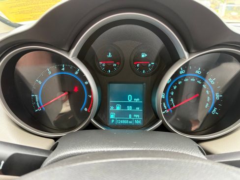 Used 2012 Chevrolet Cruze LS w/ Connectivity Package FWD image 27