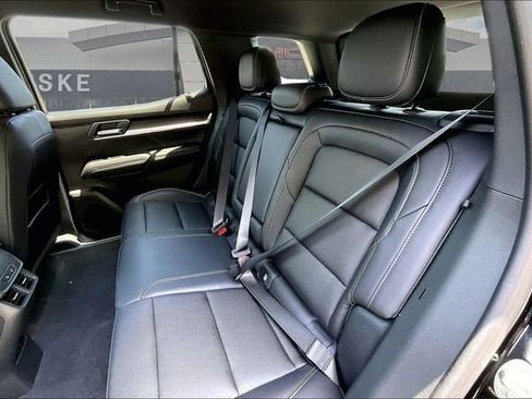 New 2026 GMC Terrain Elevation w/ Elevation Premium Package AWD/4WD image 12