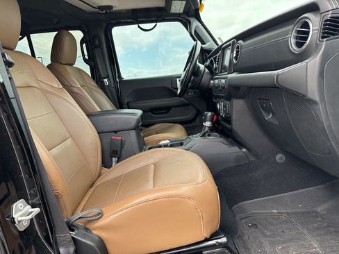 Used 2021 Jeep Gladiator Overland w/ Popular Equipment Package image 10