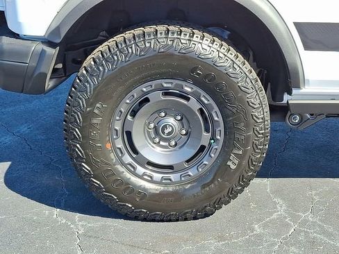 New 2025 Ford Bronco Big Bend w/ Black Diamond Package image 18