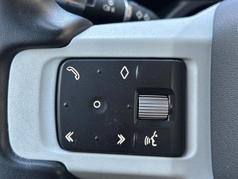 Used 2022 Land Rover Defender 110 Trophy Edition image 29