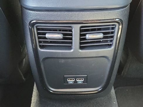 Used 2023 Chrysler 300 S RWD image 12