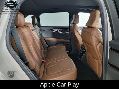 Used 2022 Lincoln Nautilus Reserve AWD/4WD image 18