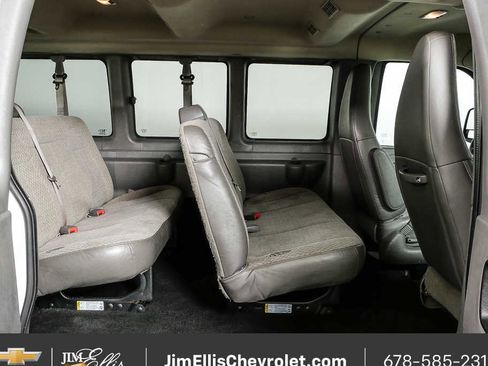 Used 2020 Chevrolet Express 3500 LT w/ LT Preferred Equipment Group RWD image 15