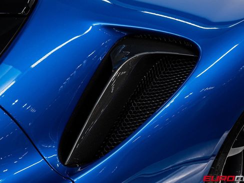Used 2022 Ferrari SF90 Stradale AWD/4WD image 16