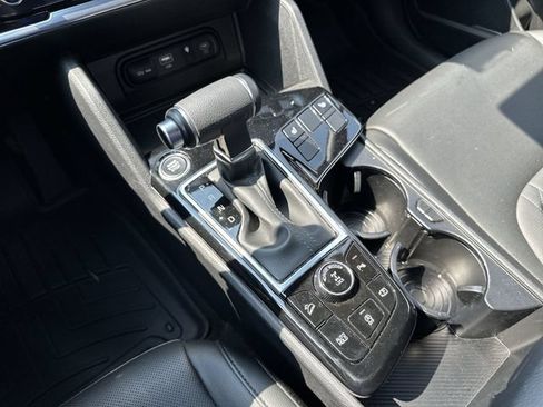 Used 2025 Kia Sportage X-Line AWD/4WD image 23