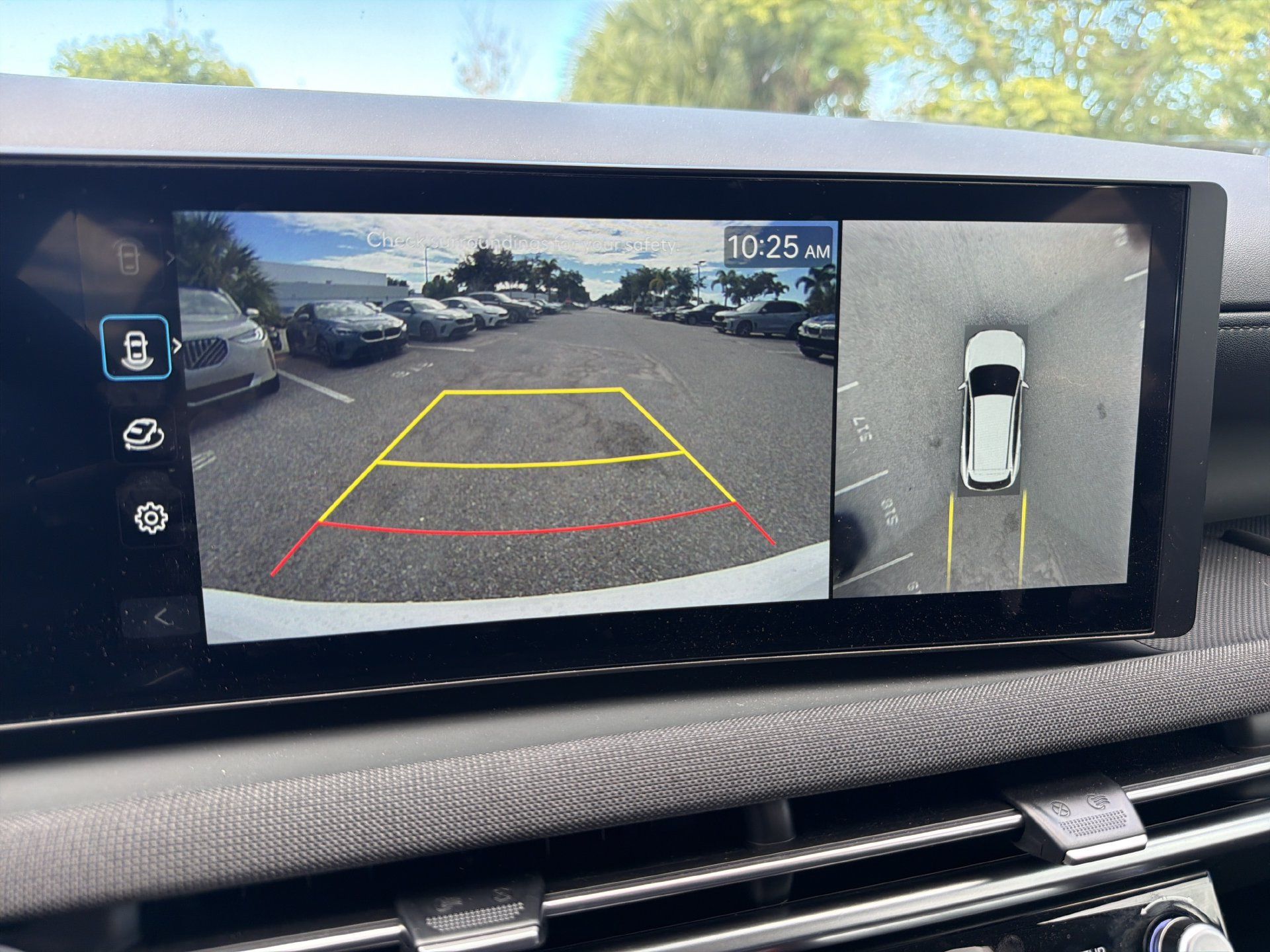Used 2025 Hyundai Tucson Limited FWD image 21