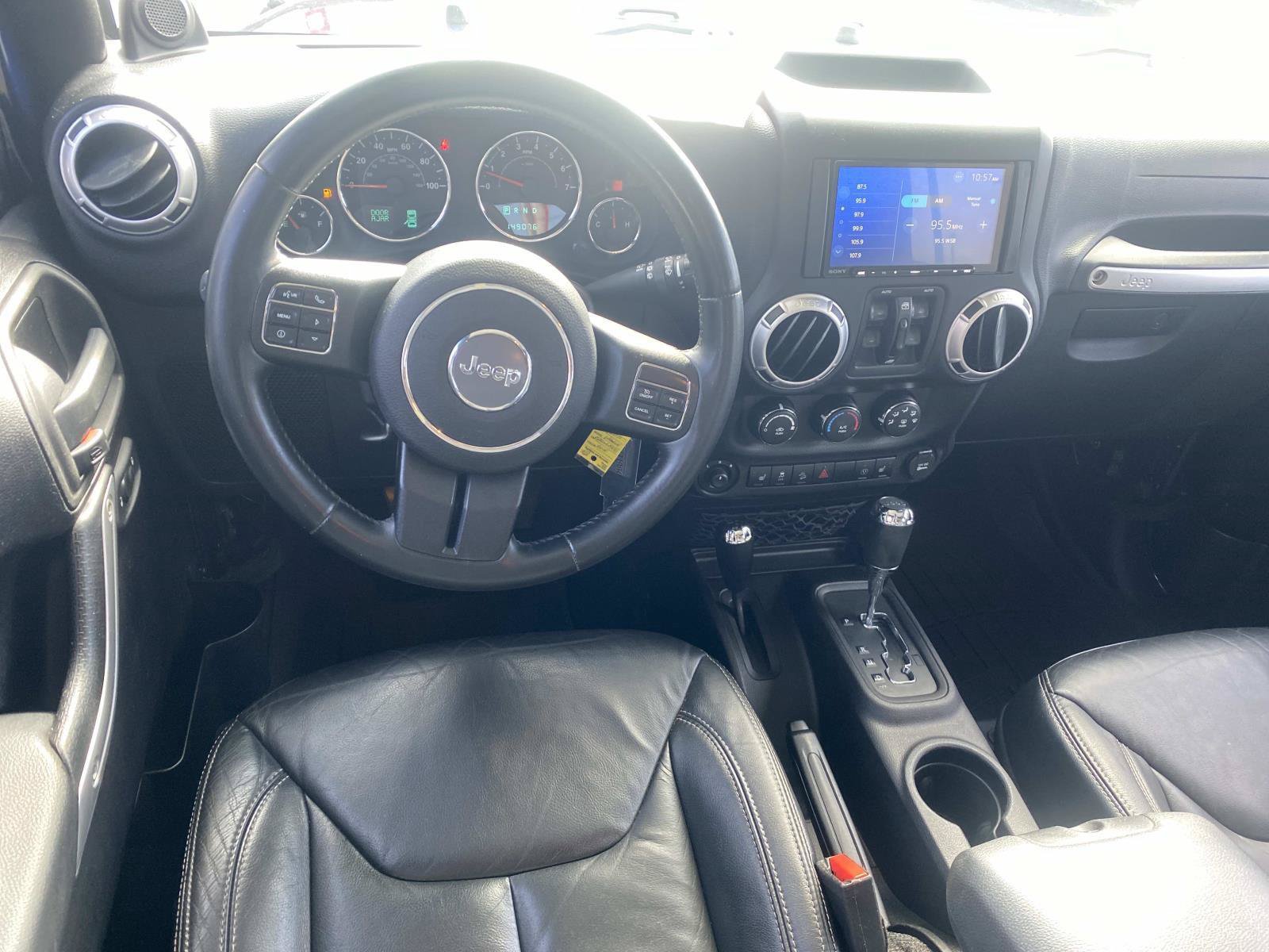 Used 2013 Jeep Wrangler Unlimited Sahara w/ Connectivity Group AWD/4WD image 18