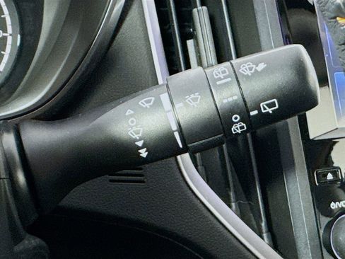 Used 2023 Subaru Crosstrek 2.0i Premium image 13