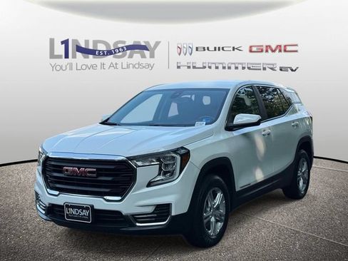 Certified 2023 GMC Terrain SLE w/ LPO, Floor Liner Package AWD/4WD image 6