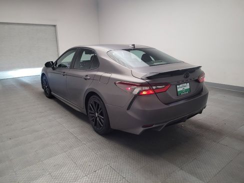 Used 2021 Toyota Camry SE image 5