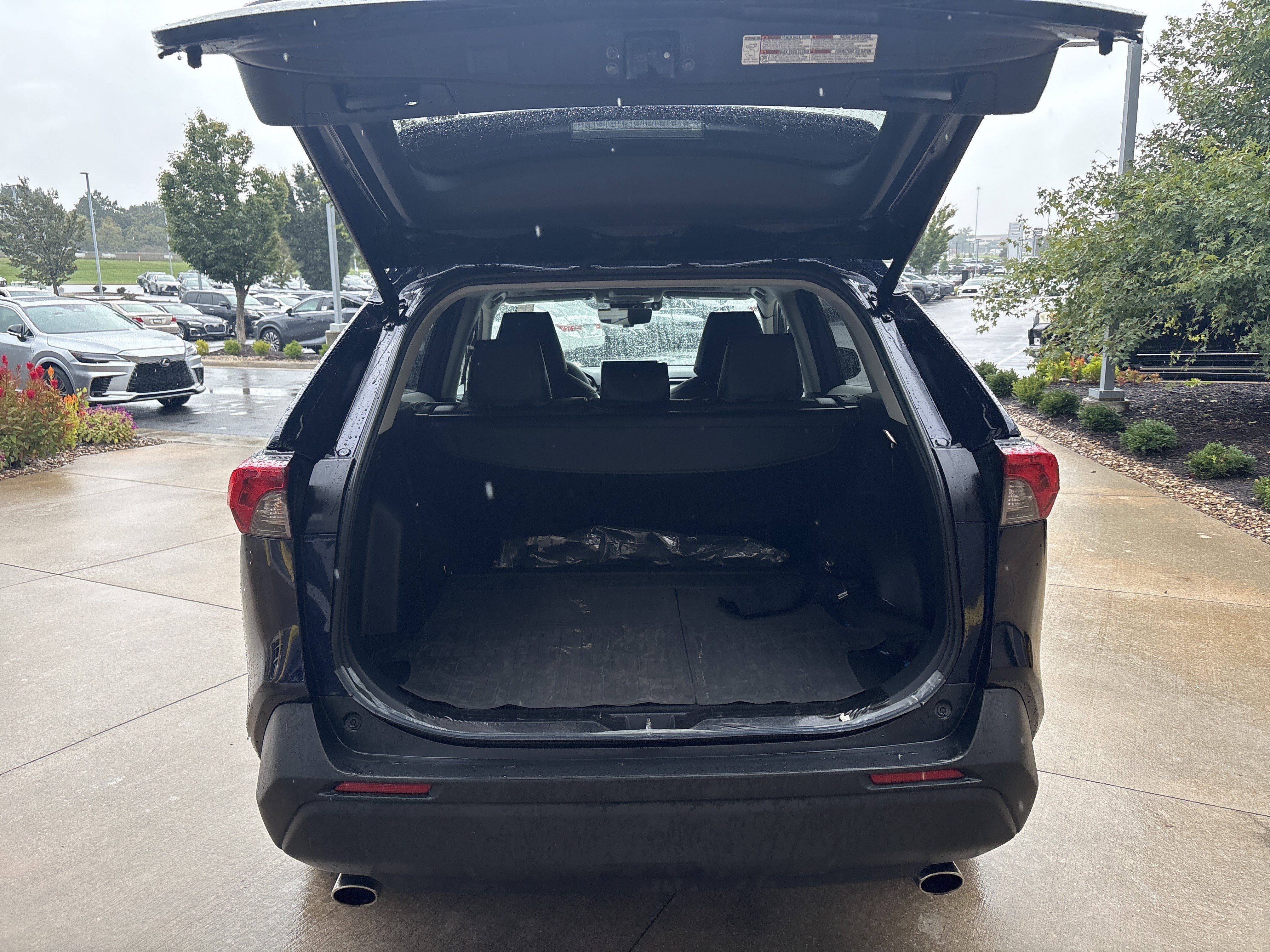 Used 2025 Toyota RAV4 XLE w/ Convenience Package AWD/4WD image 32