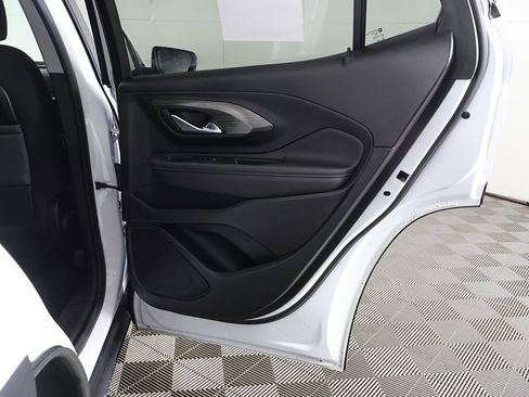 Used 2022 GMC Terrain SLE w/ Driver Convenience Package image 24