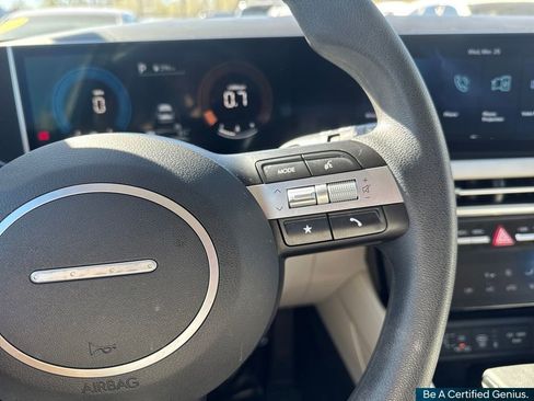 Certified 2025 Hyundai Tucson SEL image 44