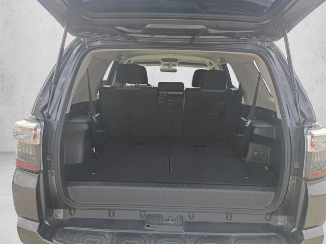 Used 2015 Toyota 4Runner SR5 RWD image 6
