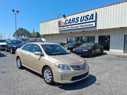 Used 2013 Toyota Corolla LE image 1