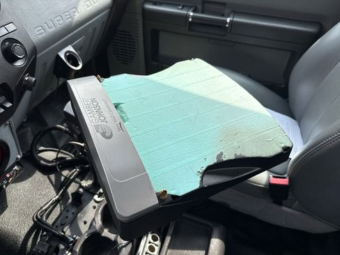 Used 2011 Ford F550 2WD Regular Cab Super Duty w/ Payload Upgrade Pkg image 22