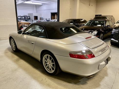 Used 2004 Porsche 911 Carrera RWD image 33
