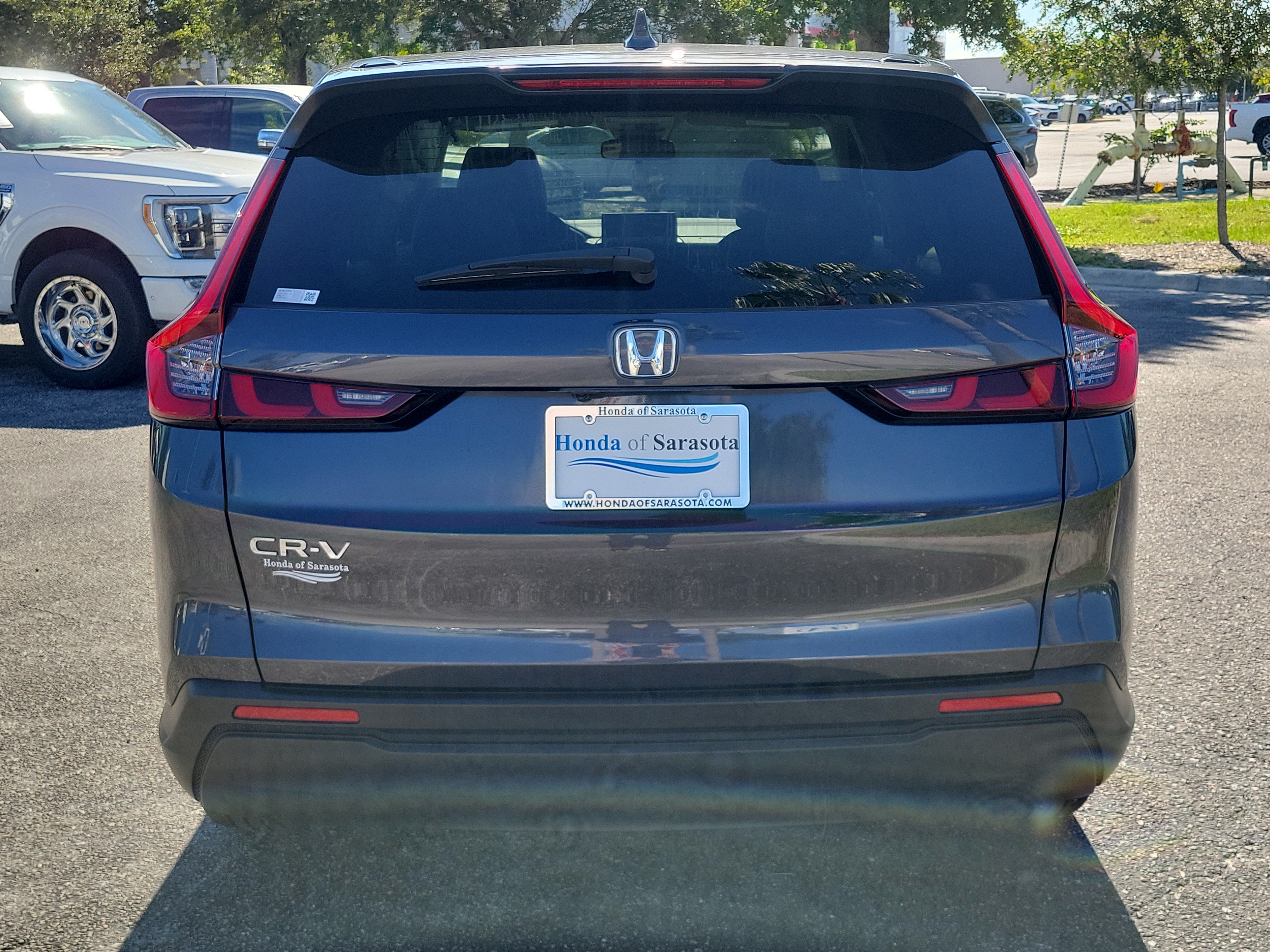 Used 2025 Honda CR-V EX image 6