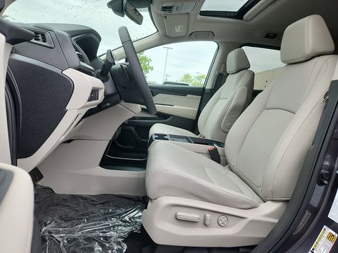 New 2026 Honda Odyssey EX-L image 10