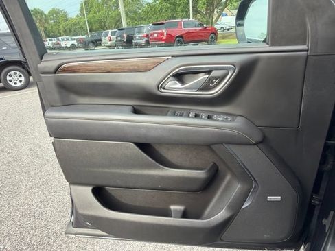 Used 2022 Chevrolet Tahoe Premier RWD image 7