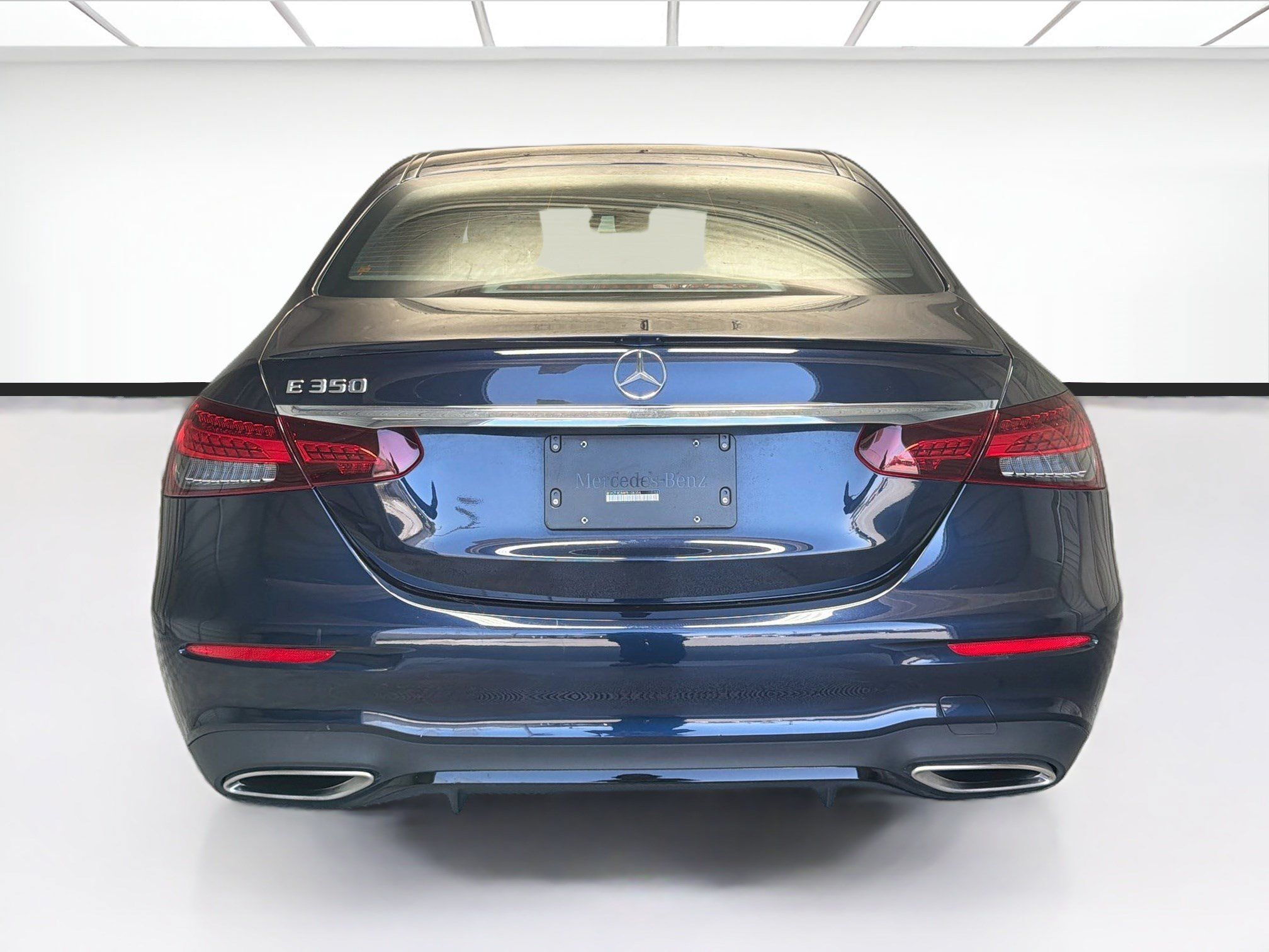 Used 2023 Mercedes-Benz E 350 Sedan image 5